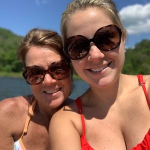 Meet your Posher, Robin